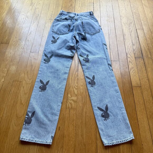 Playboy x PacSun Size 23 Women's Medium Wash 90s Boyfriend Bunny Print Jeans - Picture 13 of 15